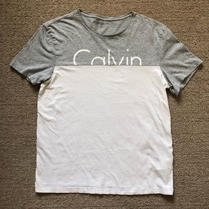 Men’s Calvin Klein Split Design T Shirt Large